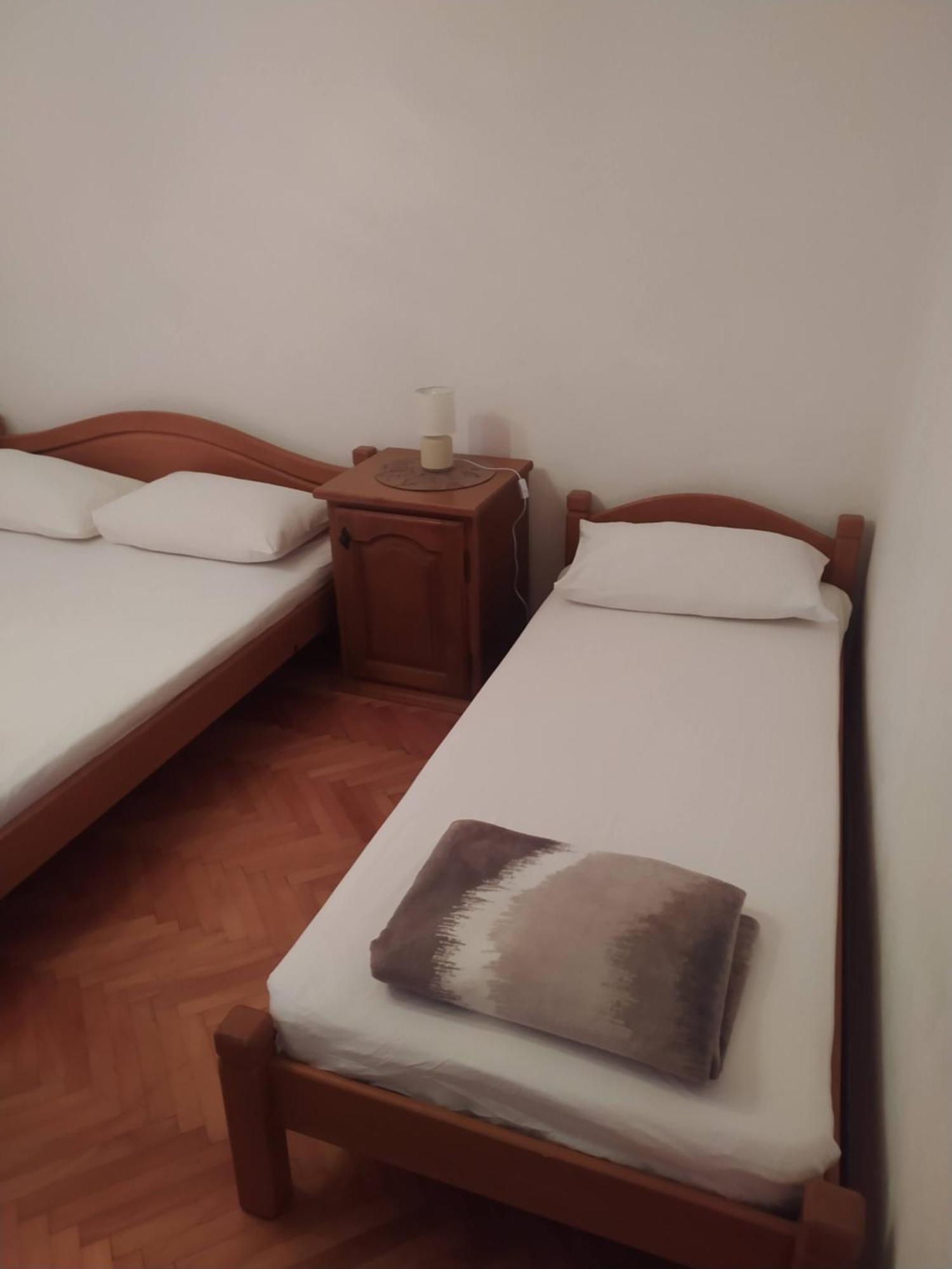 Apartments Ticinovic 오미스 외부 사진