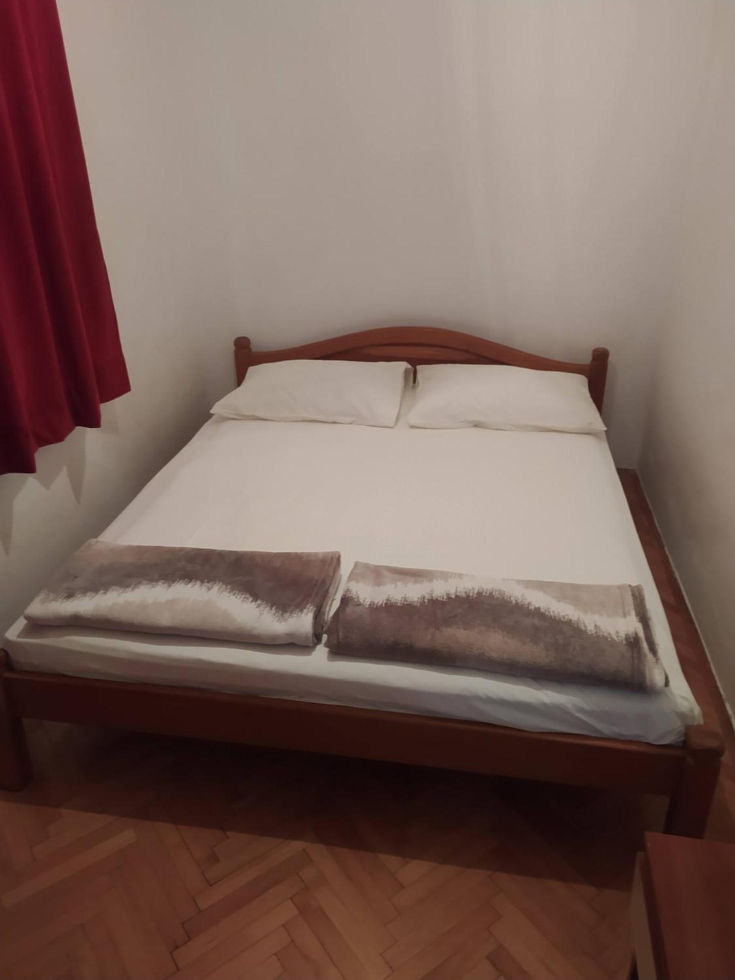 Apartments Ticinovic 오미스 외부 사진