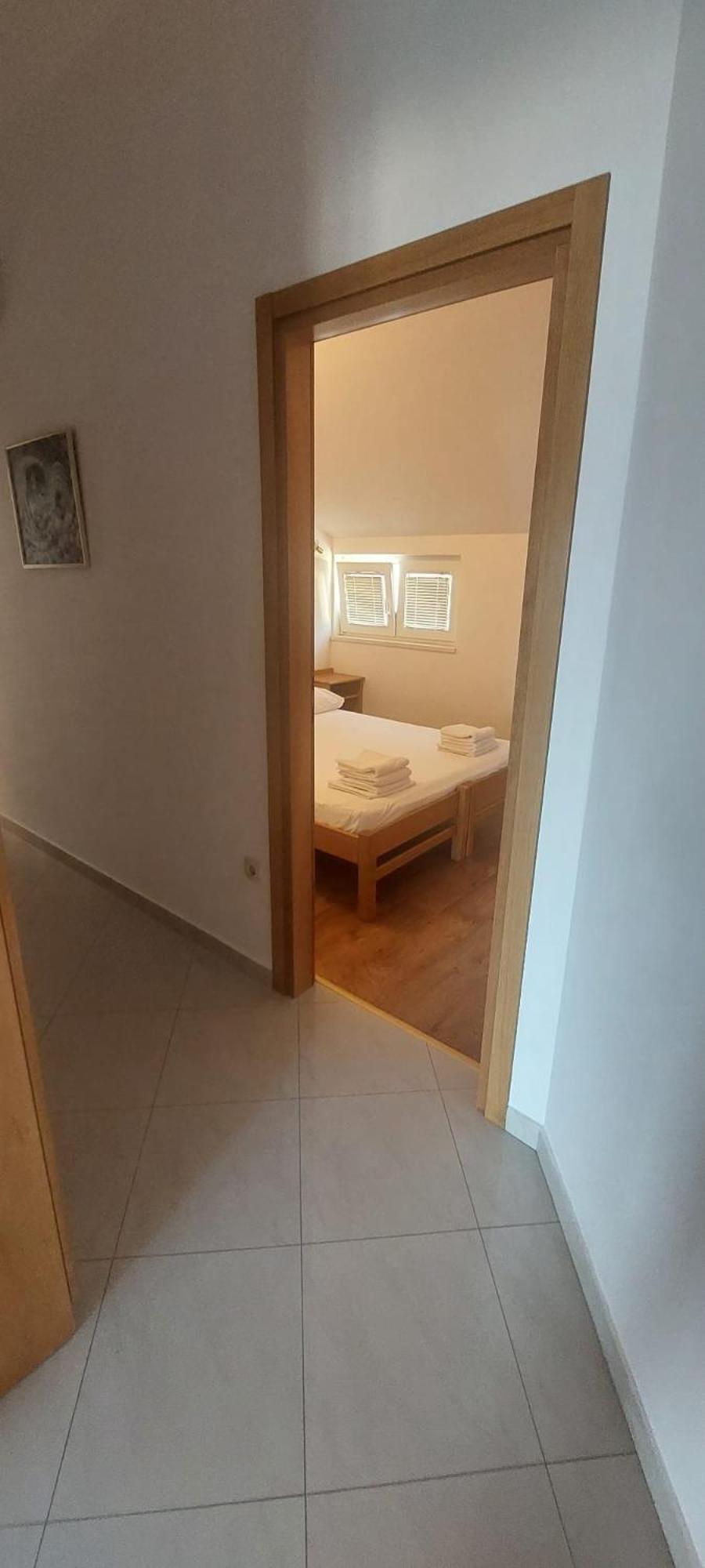 Apartments Ticinovic 오미스 외부 사진
