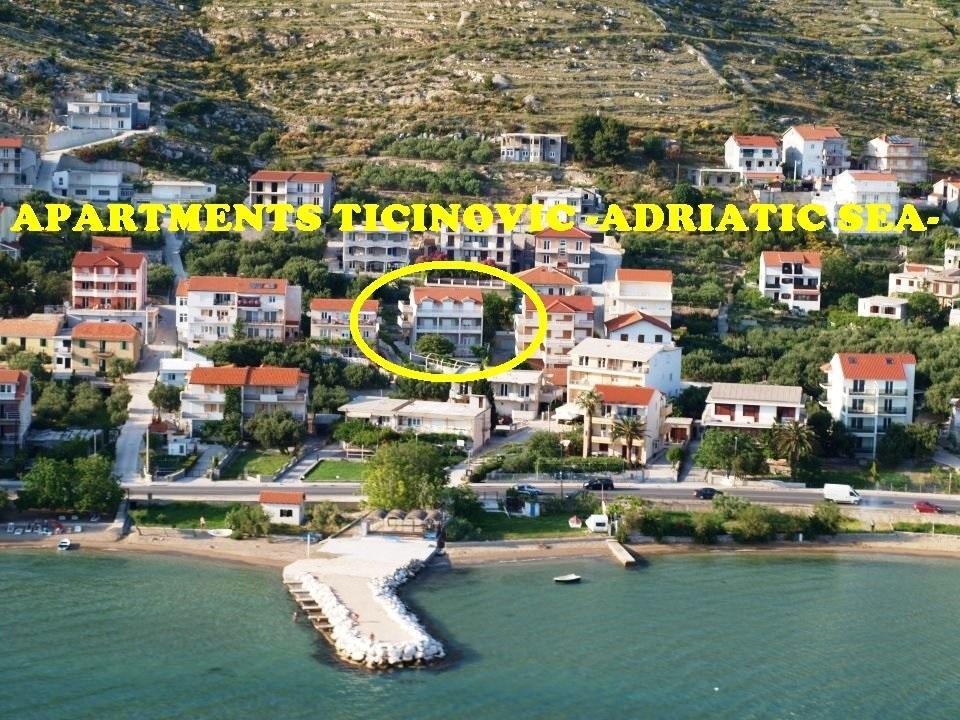 Apartments Ticinovic 오미스 외부 사진